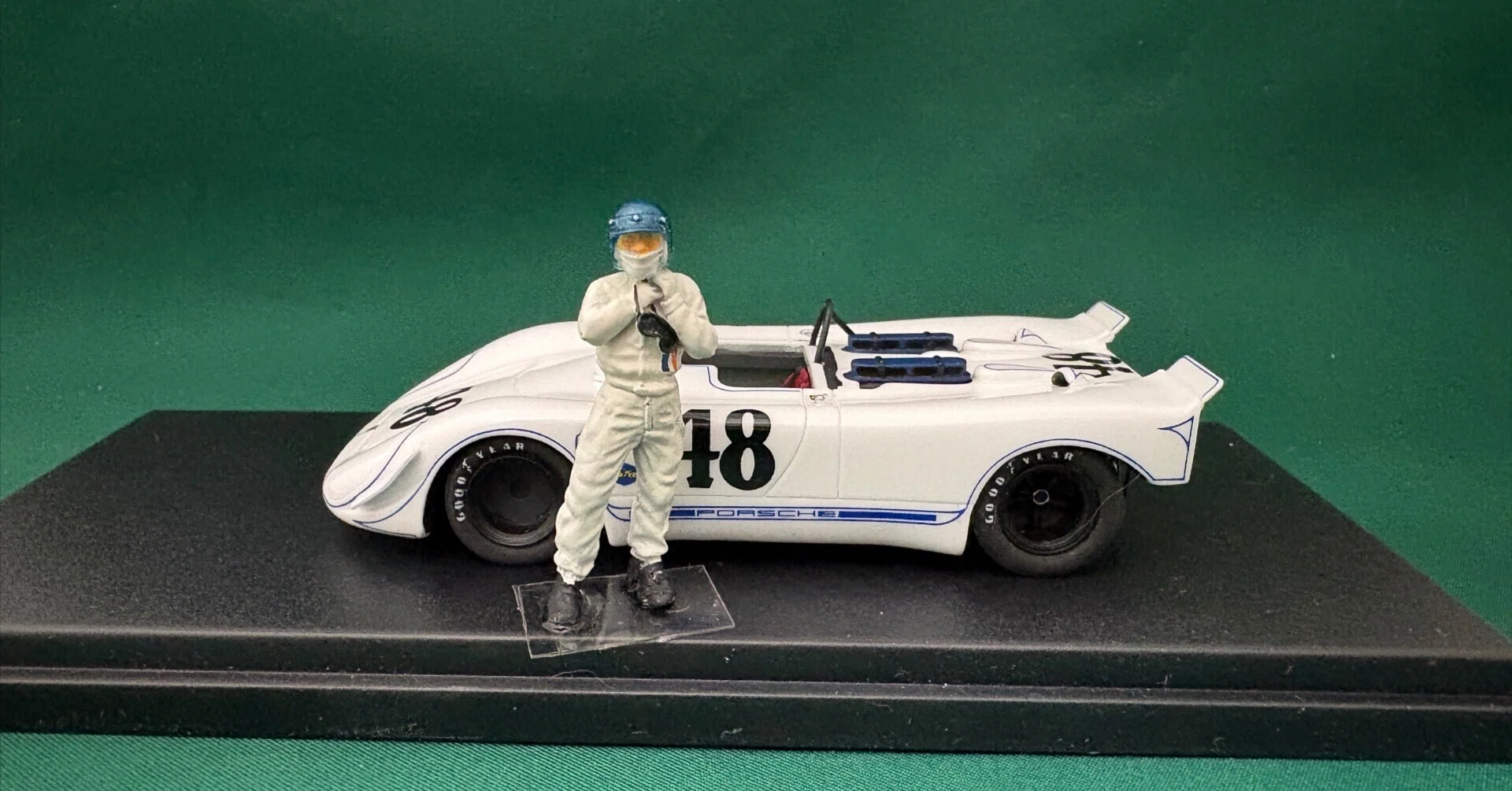 レアモデル列伝-50 1/43 Steve McQueen & Porsche 908/2｜猫夫