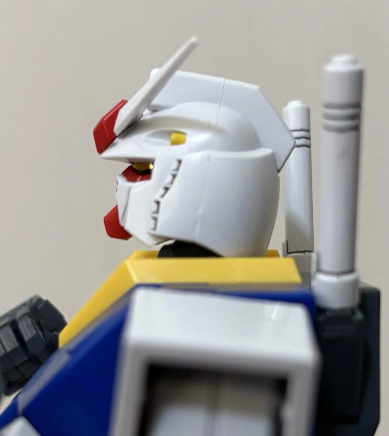 MG パーフェクトガンダム プチ改造、トップコート済 元祖魔改造】MGパーフェクトガンダムの装甲装着ギミックが楽しすぎた