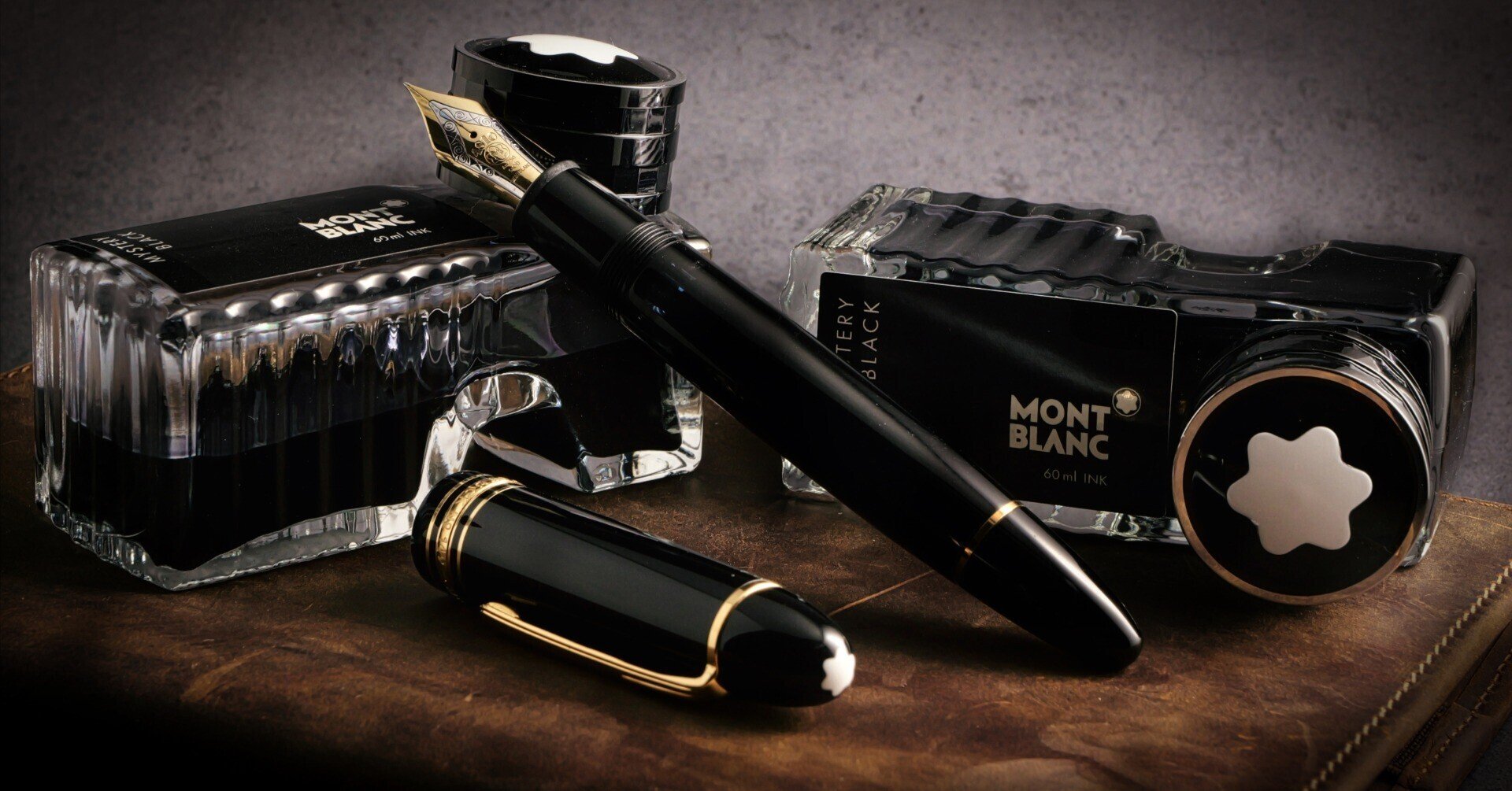 黒の先入観と書き味の実像：Montblanc Mystery Black｜Hideo Takehara
