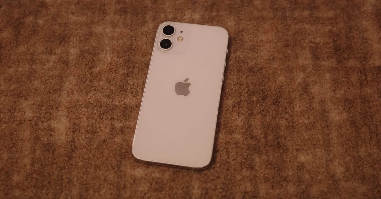 愛用品 #19｜133gという正義。iPhone 12 mini｜gonshi