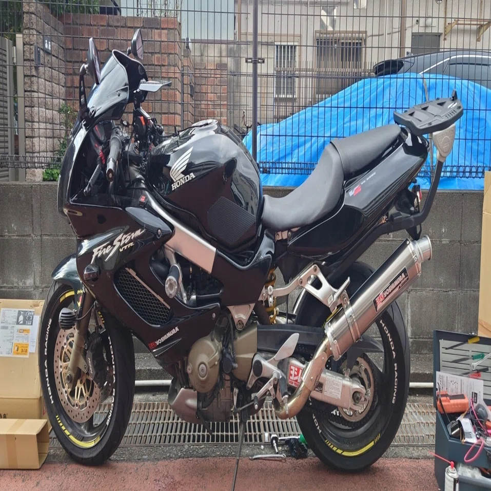 PLEASUREフレームヒートガード｜V-TWIN PUNX