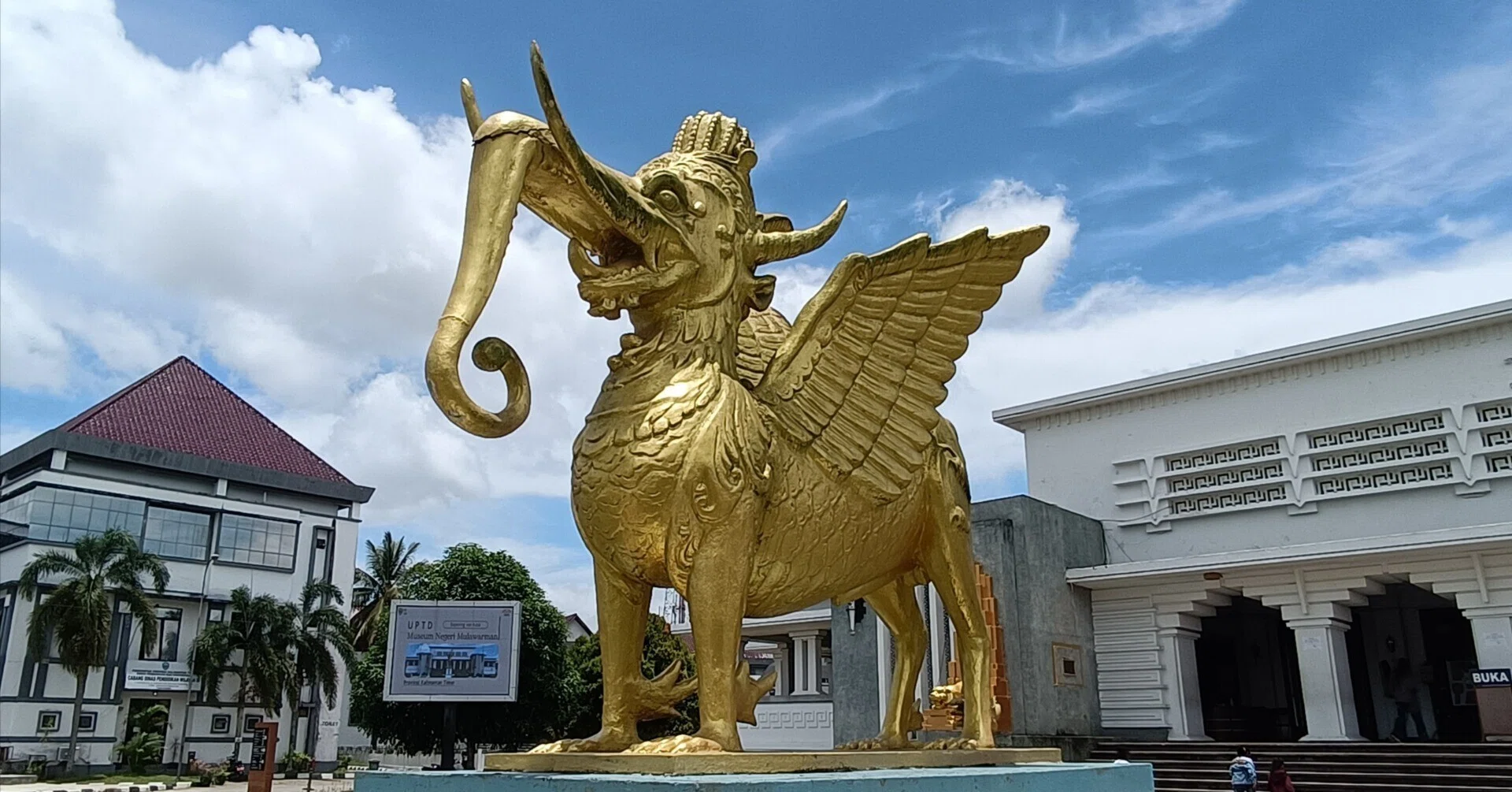 本日のみのセール  インドネシア カリマンタン島産 香木 詰め合わせ カリマンタン島を旅する 4日目 東カリマンタン州サマリンダにて