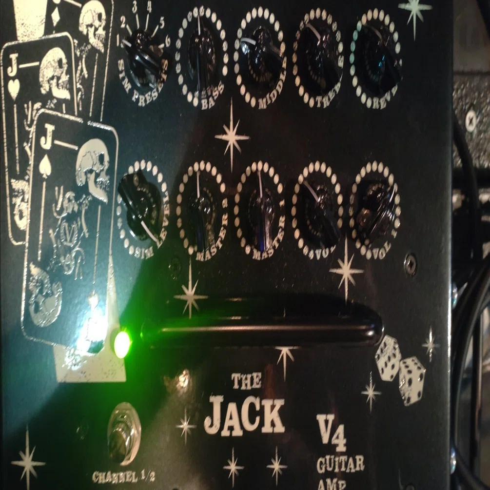 Victory V4 Jack のプリ管交換で分かったこと｜EC900交換で音量と輪郭