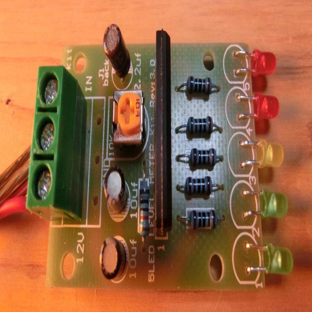 LED式VUメーターを電子工作で組み立てて動かしてみた｜ごくらく