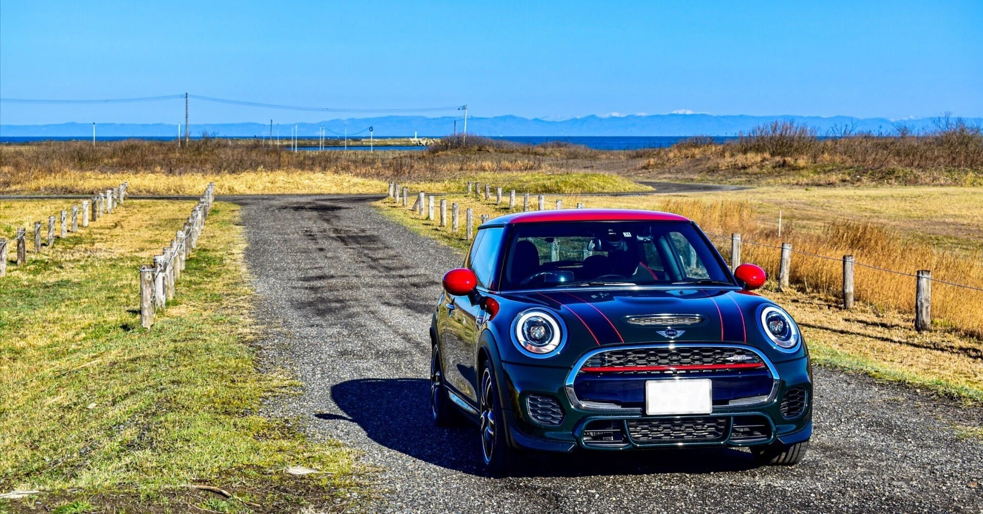MINI F56 ジョンクーパーワークス──20,000kmで知った「不完全な熱さ