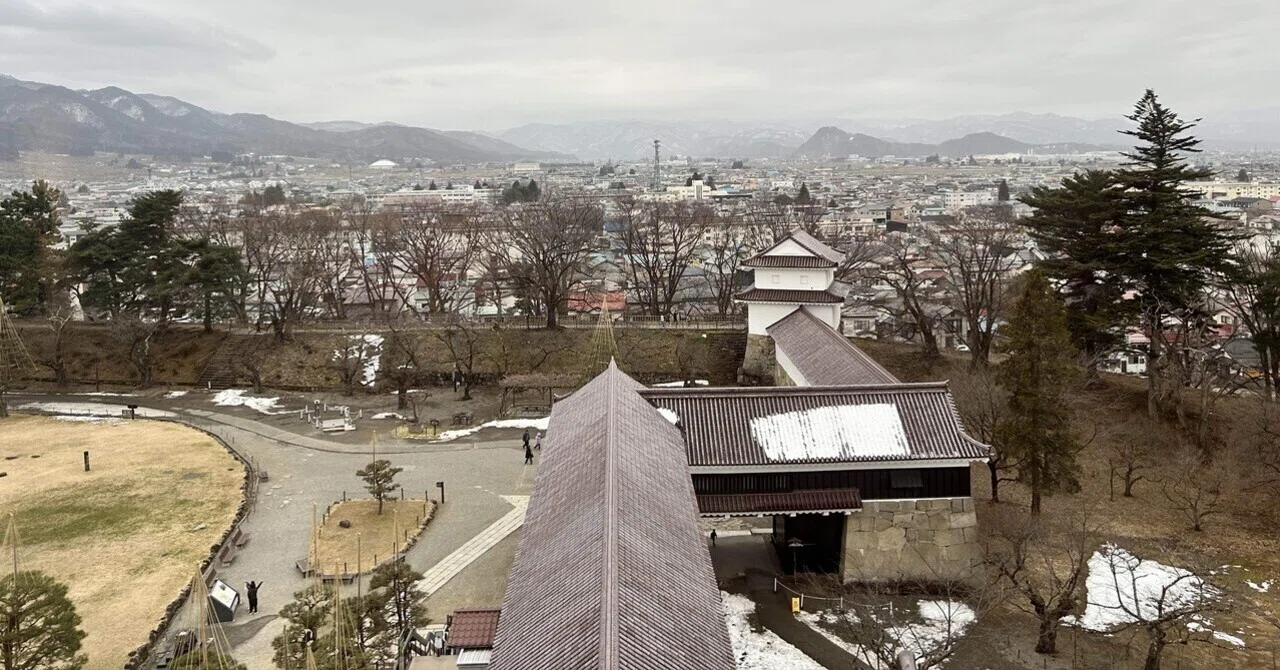 鶴ヶ城、積み上がる歴史と天守の景色 - 2026年会津旅③｜Masaharu