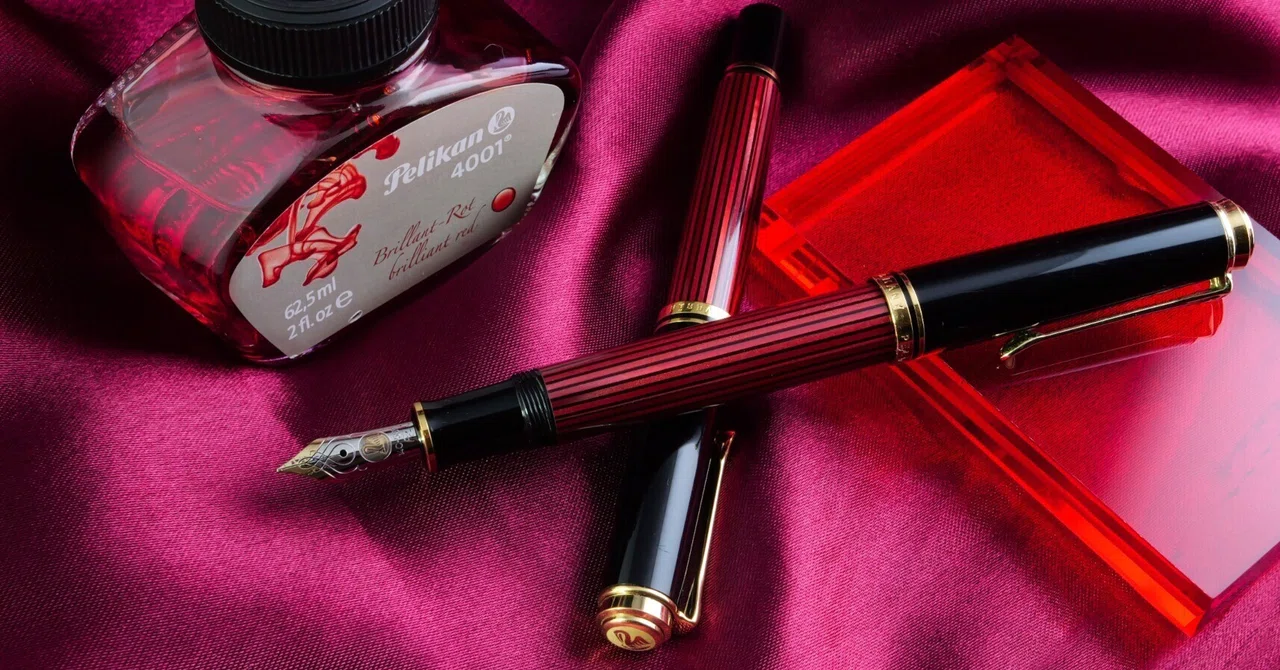 道具への敬意としての収集：Pelikan Souverän M600 Red Stripe｜Hideo