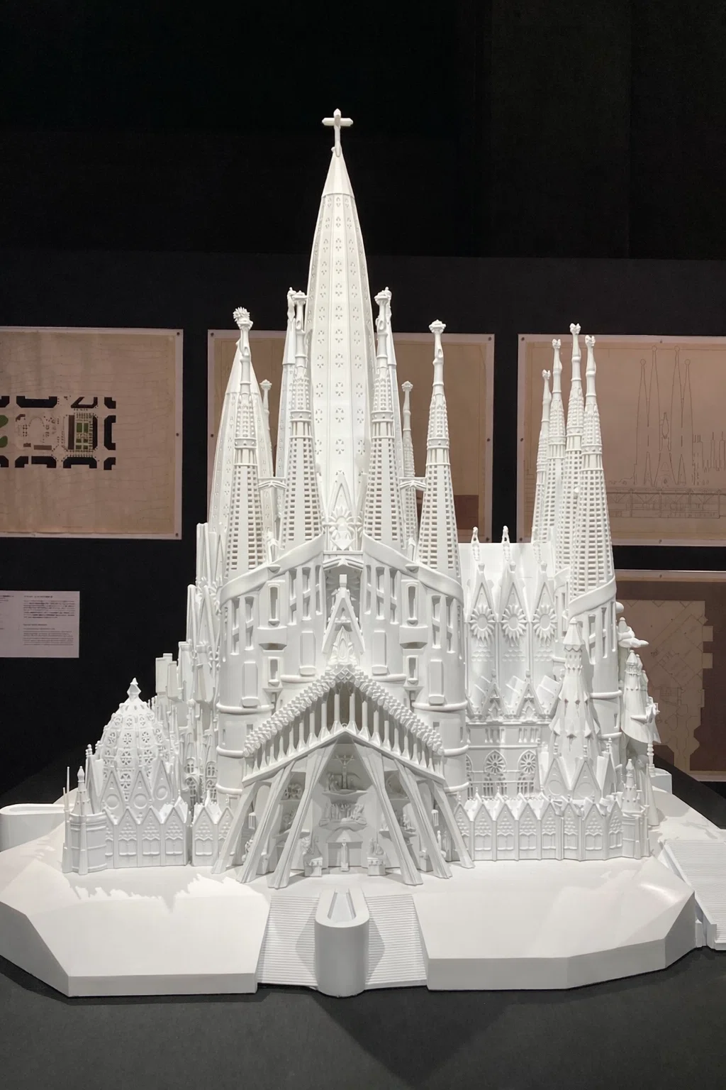 ガウディ展にいってきた｜あつみ