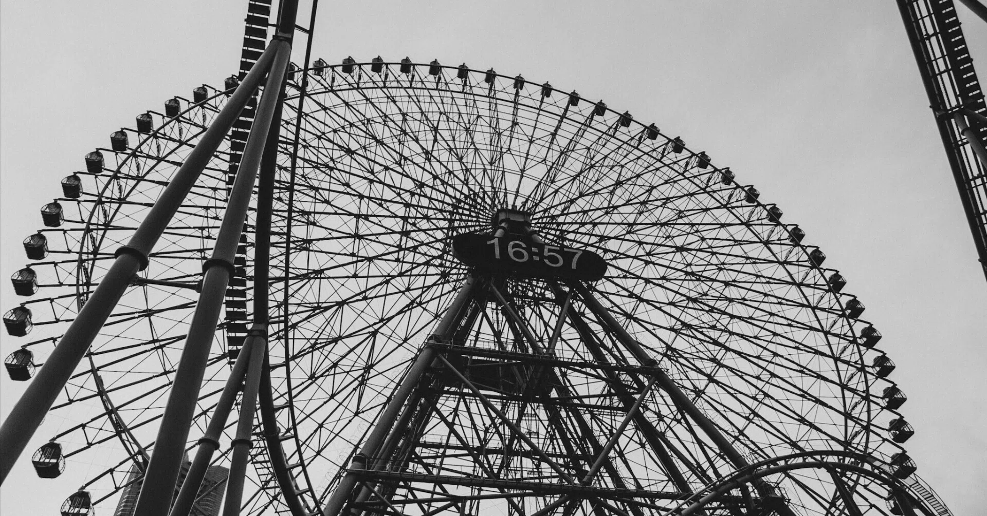 ゼンブ・オブ・ヨコハマ』 LUMIX LX5 モノクロ写真編｜driftwood