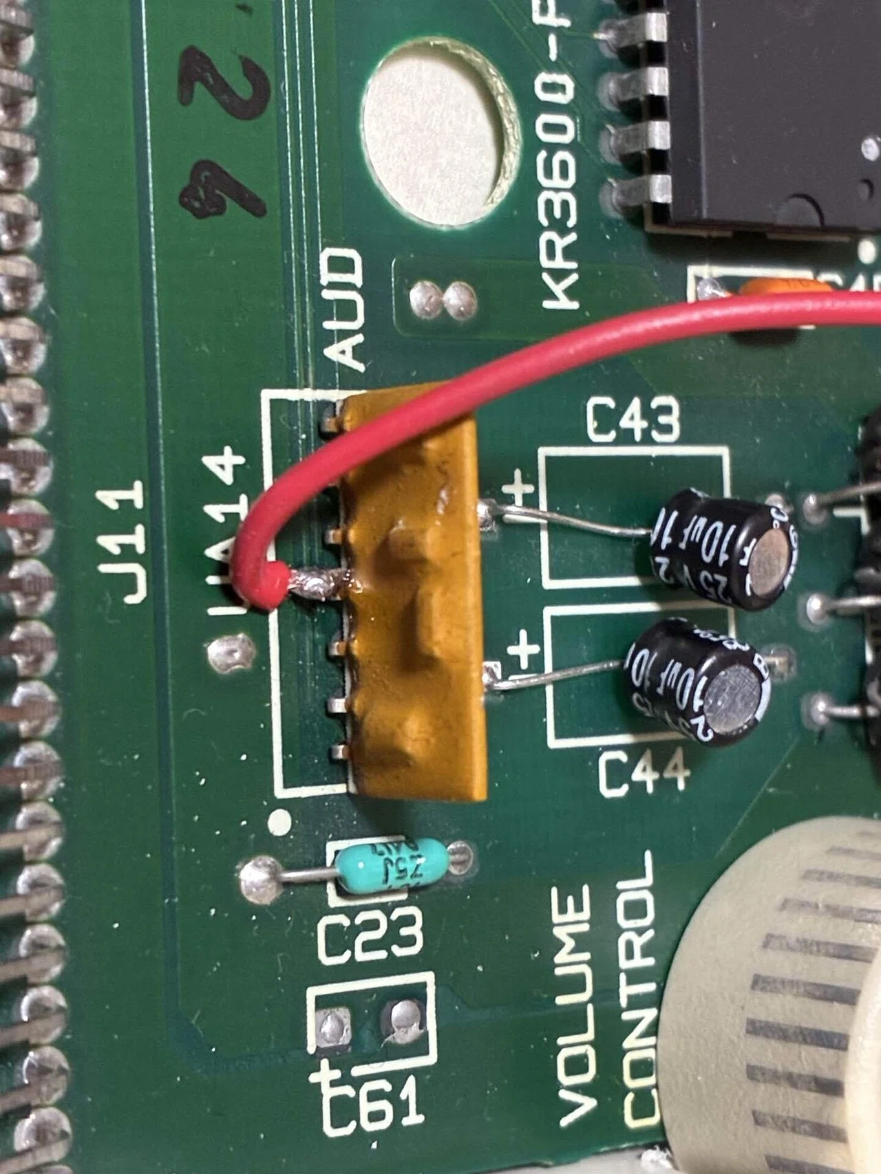 Apple IIcを現代仕様に改造！｜Tookato