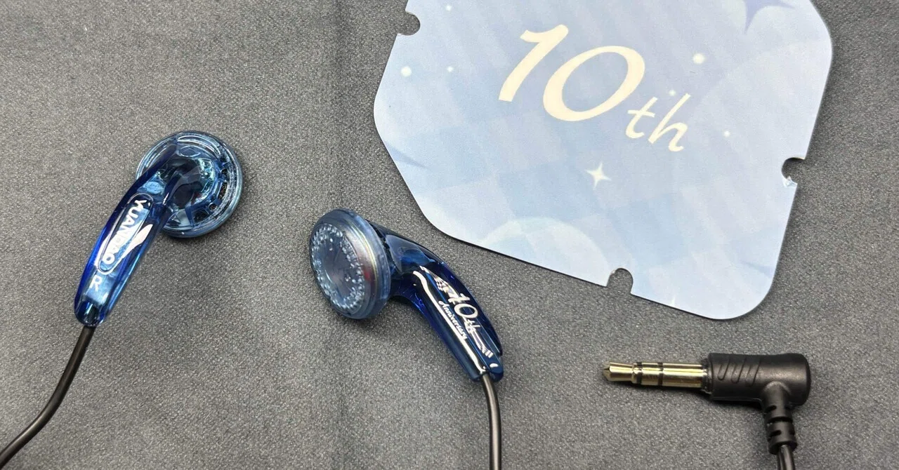 イヤホン　青 KZ ZAX」 遂にKZも7BA+1DD構成で驚きの低価格。使いやすく音質的にも