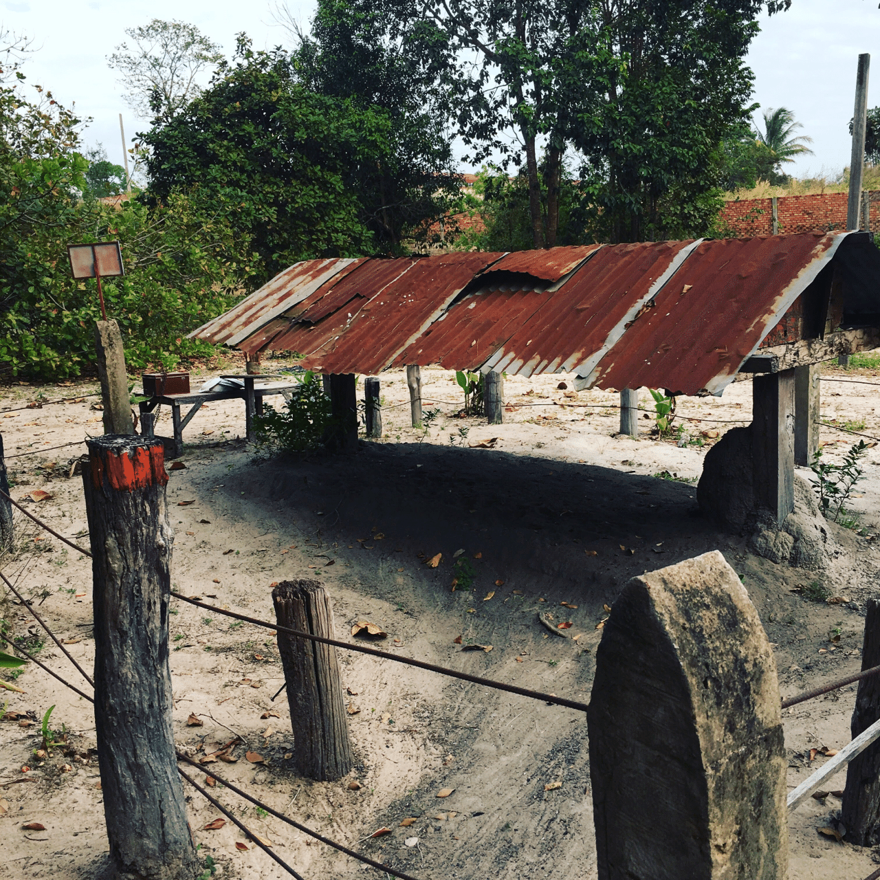 アンロンベン観光とポル ポトのお墓 プレアヴィヒアガイド カンボジアガイド Note