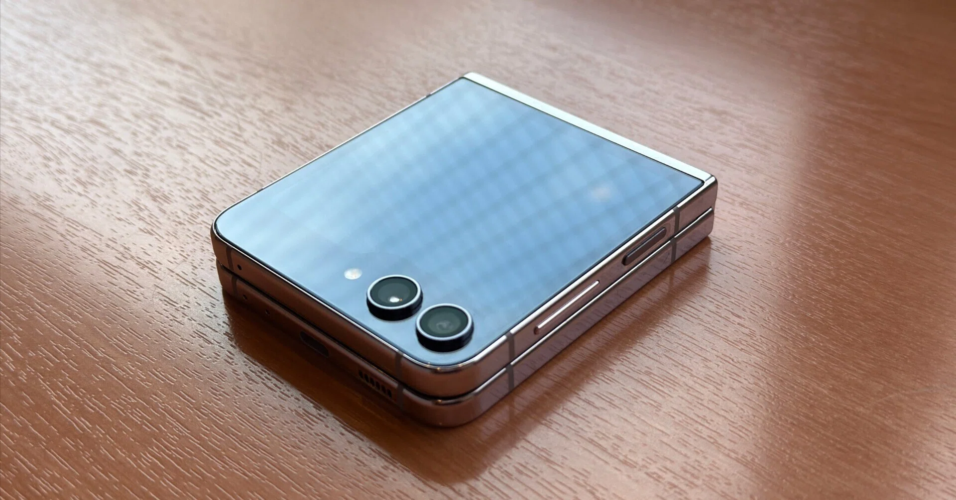 スマートフォン本体 sold out イオシスで販売されていた39,800円のGalaxy Z Flip5を購入してみた｜やほお