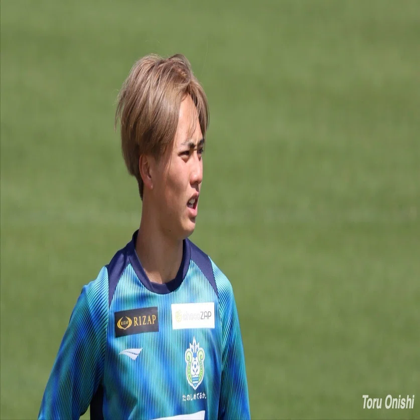 湘南ベルマーレ　松村晟怜　1stユニフォーム上下　支給品　サイン入り HATTRICK（ハットトリック）-挑戦者の想いをファンへ届ける公式