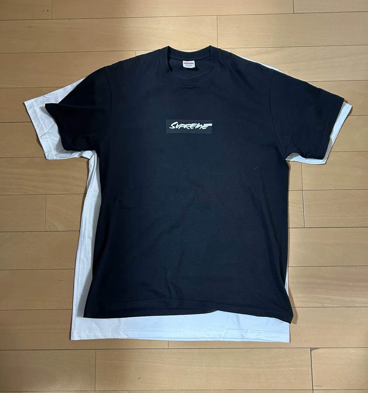 長すぎるSupreme Tシャツの丈を自分で直してみた｜あるマーケターの視点