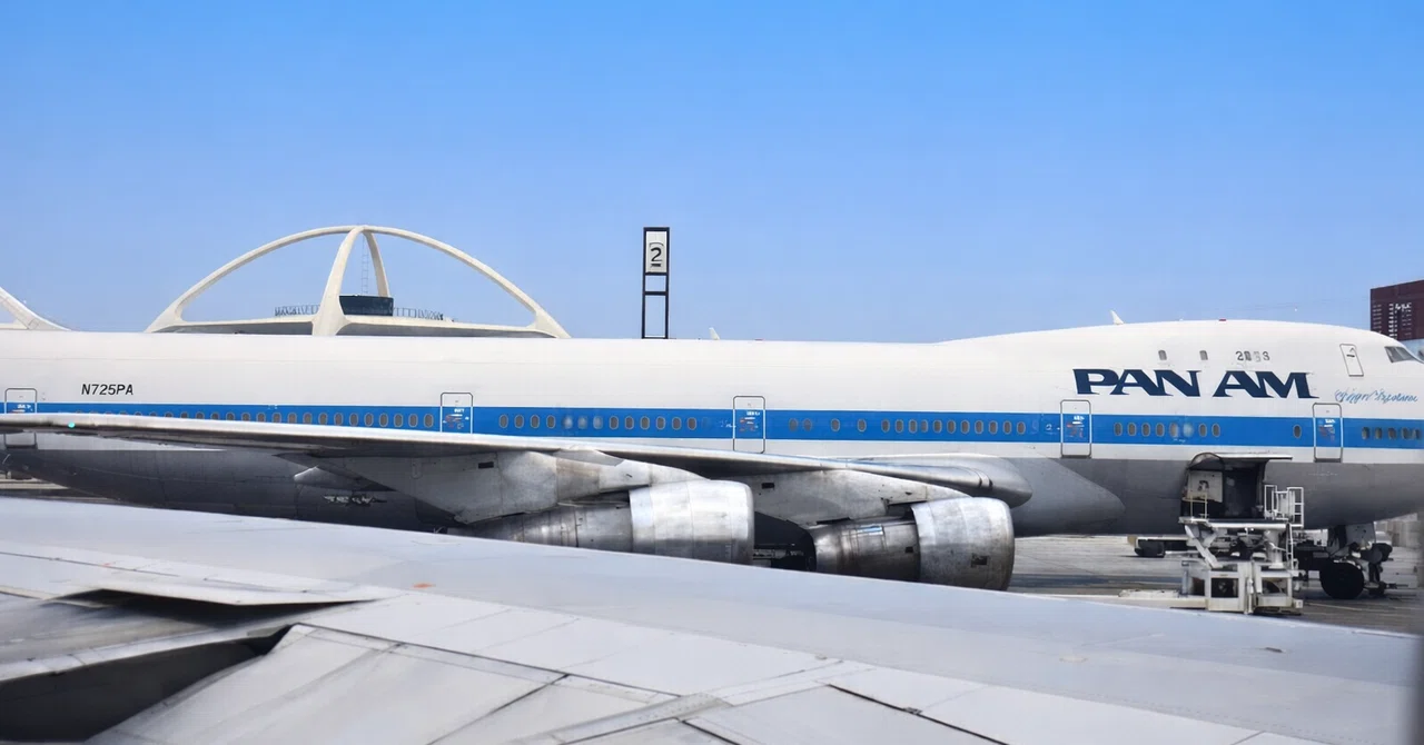 ロサンゼルス空港で出会った、あの頃のパンナムのジャンボ機｜manoaマノア