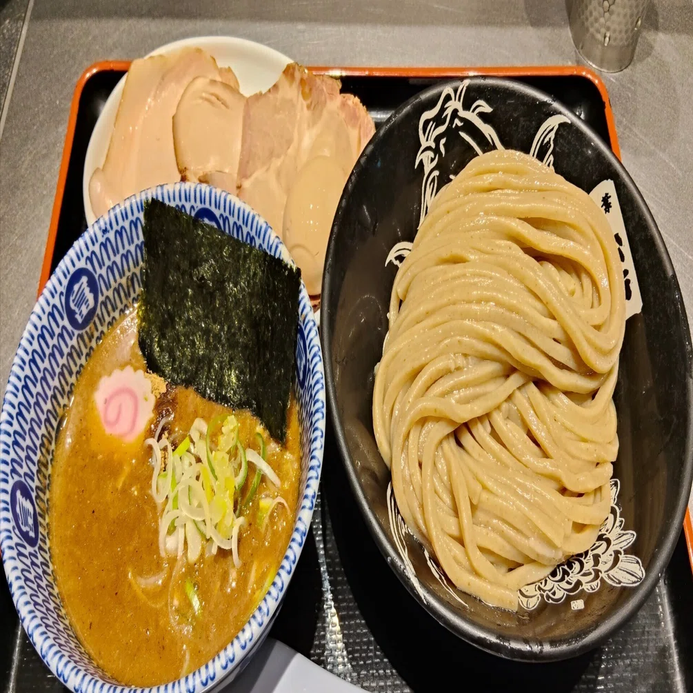 ラーメンシリーズ@東京駅「松戸富田麺絆」|王道のおいしさ｜もやし修行僧