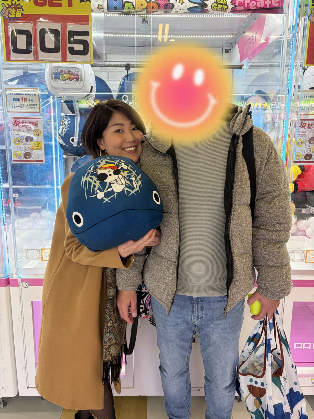 UFOキャッチャーの師匠を連れて直伝レクチャー。ガラスの向こうの
