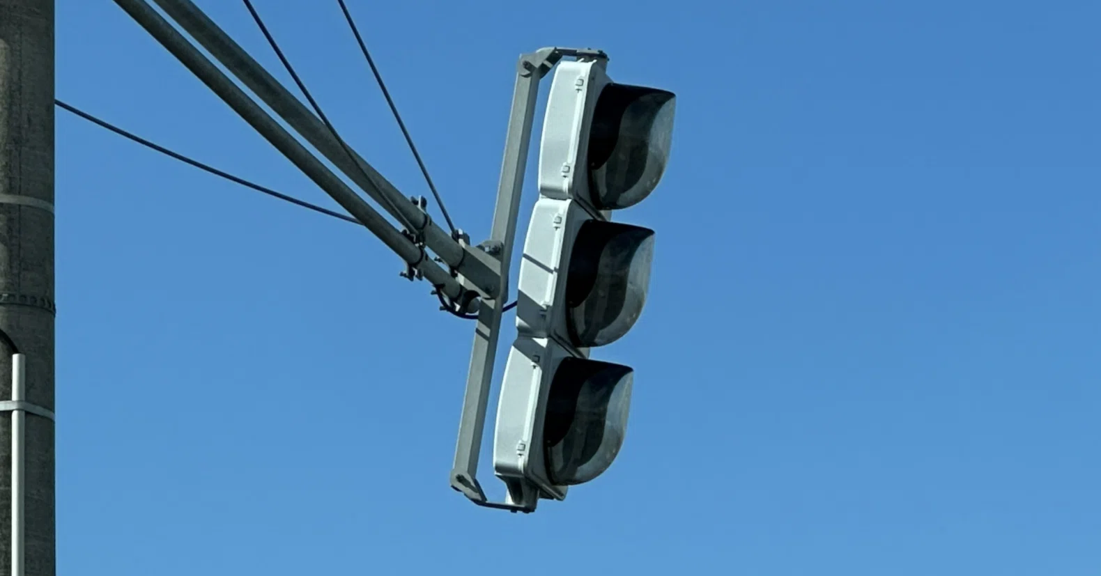 北海道の縦型カプセルフードLED信号機🧄🌰🧄🌰🧄｜道路標識マニア