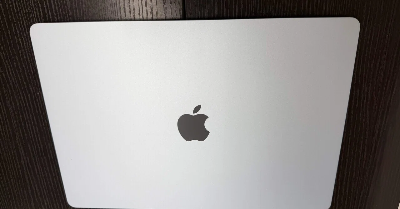 Macbook Air 15インチ M5がきた｜Hirokazu Nishi