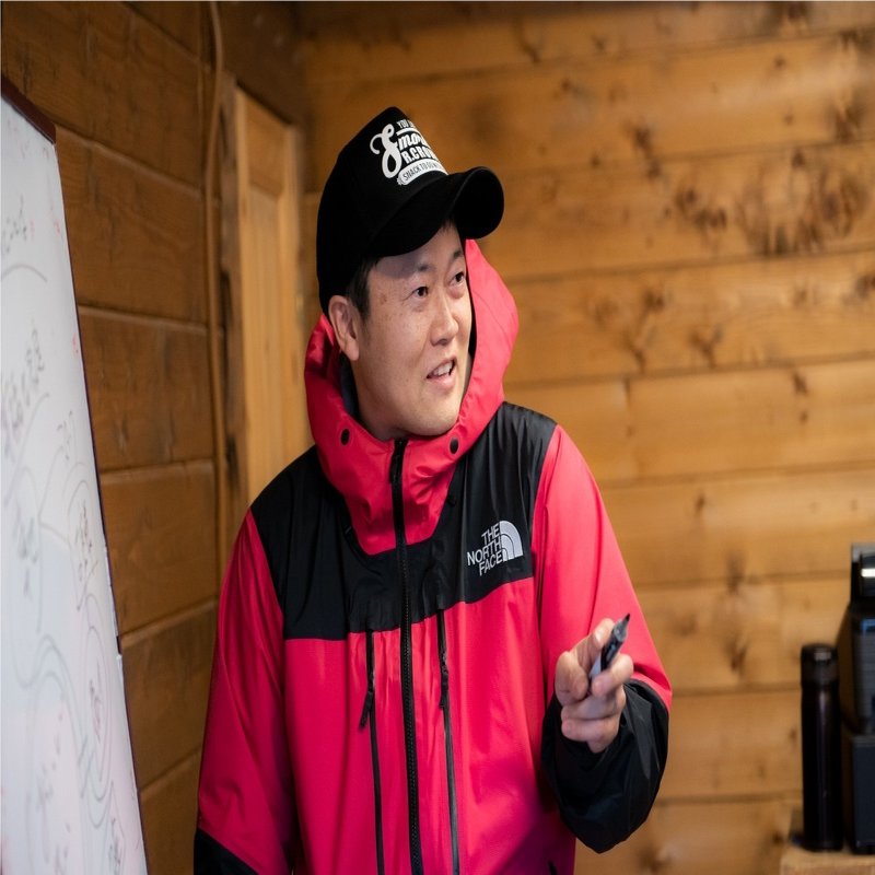 情熱家が育てるイチゴ 熱い思いが香りと味に 上越市大潟 髙橋さんの越後姫 上越 東京のイタリア料理店 クオルス リストランテのマガジン La Passione Note