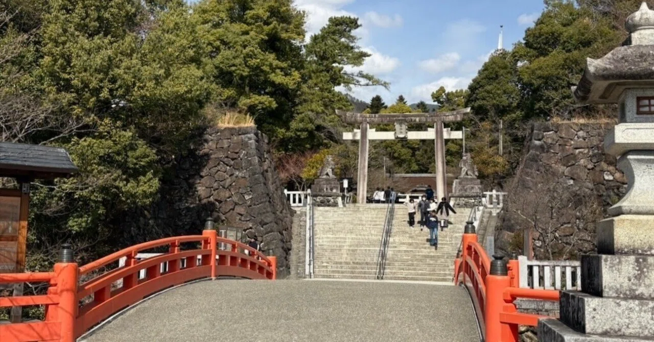 ♯55 三日月堀を備えた武田の城・躑躅ヶ崎館｜sugaT
