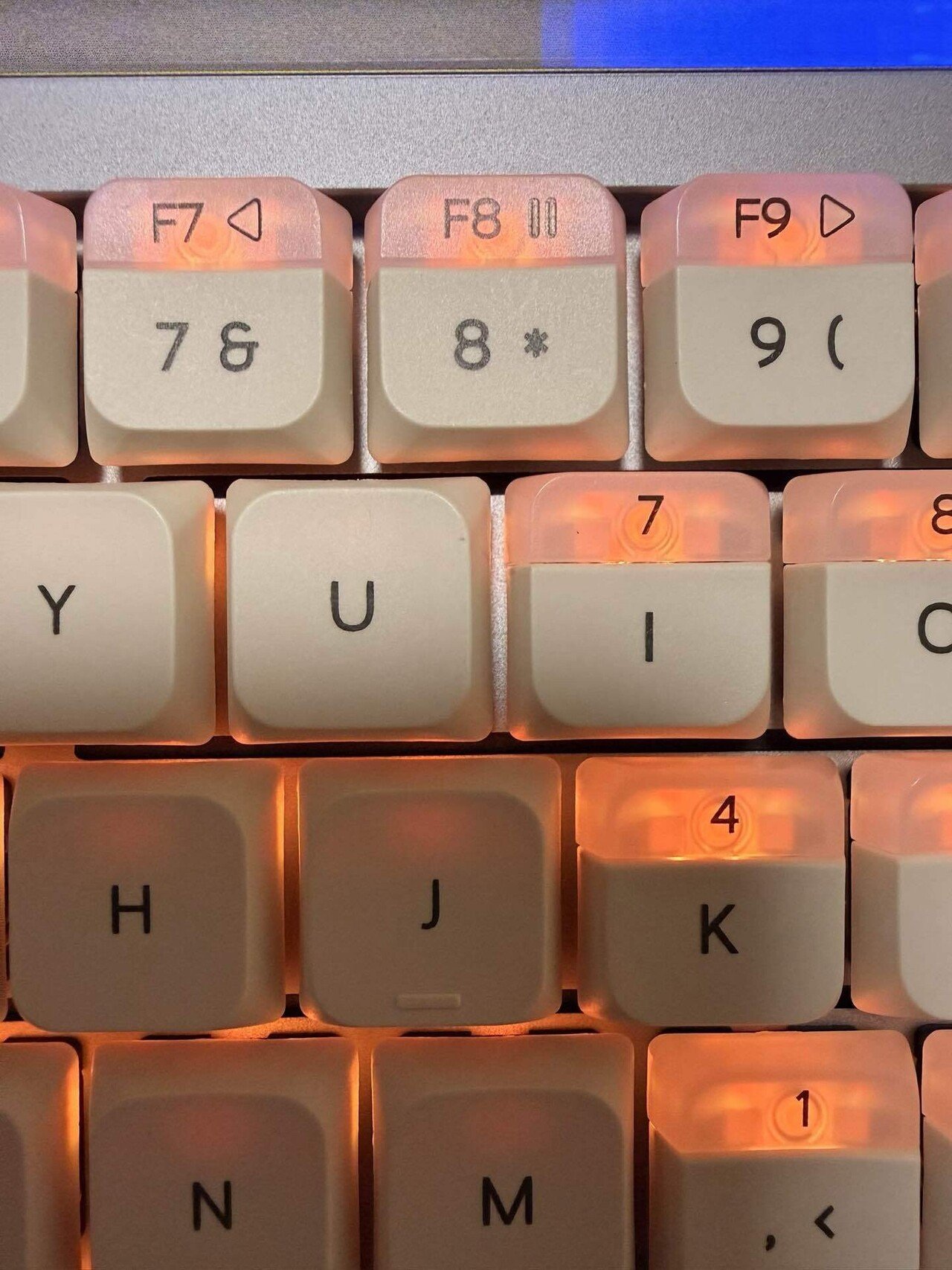 世界初 デュアルアクションキーボード Nics Hesper64(100) Dual-Action Input Keyboards : Nics Hesper64(100)