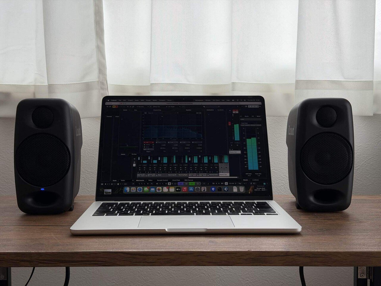 iLoud Micro Monitors 【DTM-クリエイター】 DTM]iLoud Micro Monitor[レビュー]｜Croquetteギター機材研究