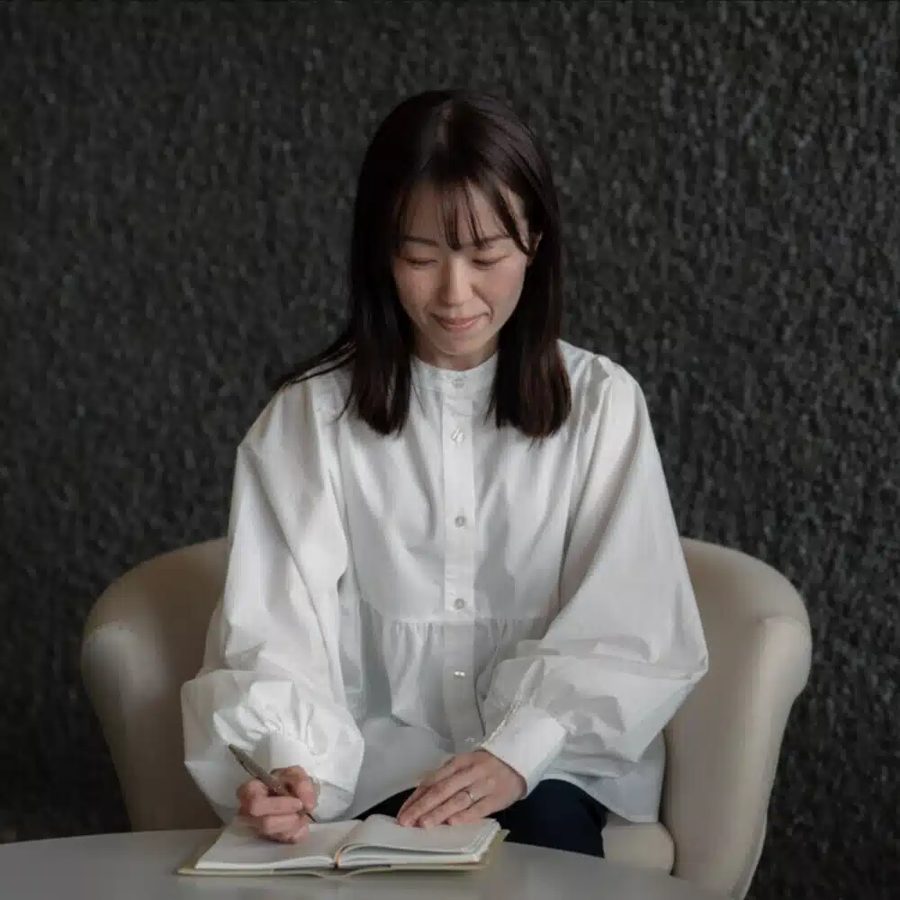 さが みさこ│気づきを拾い、ことばを紡ぐエッセイスト