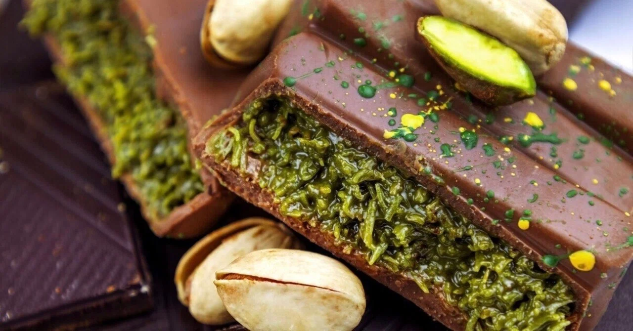 ドバイチョコ⭐︎ピスタチオ⭐︎ダーク ドバイチョコレート 中東の麺 