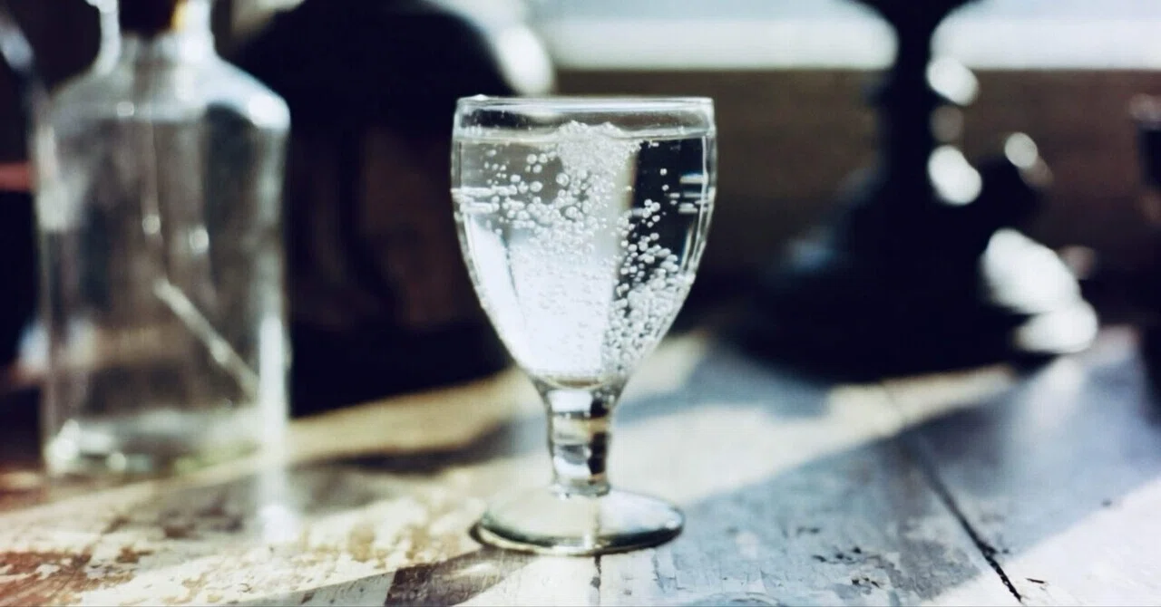 最新｜炭酸水は本当に体にいいのか：専門家が語るメリットと注意点