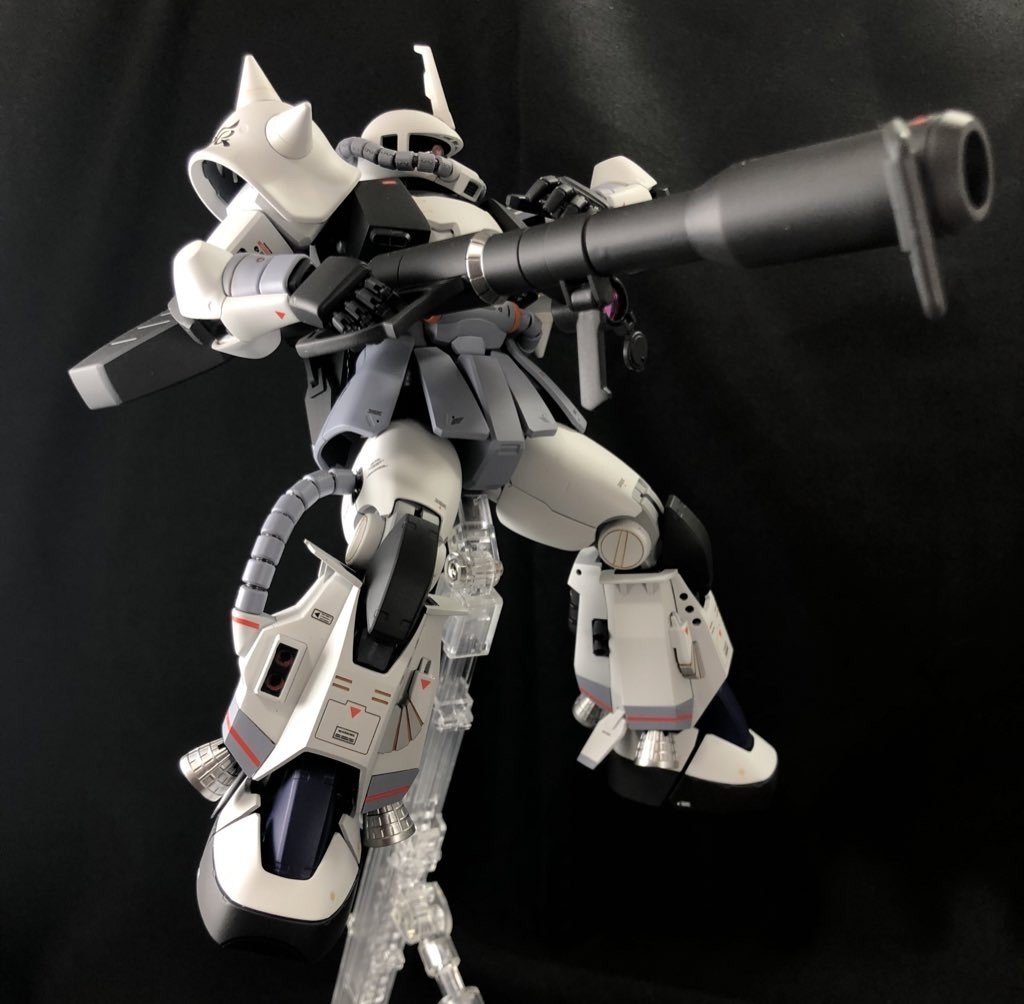 バンダイ『MG 1/100シン・マツナガ専用ザクII（カスタム
