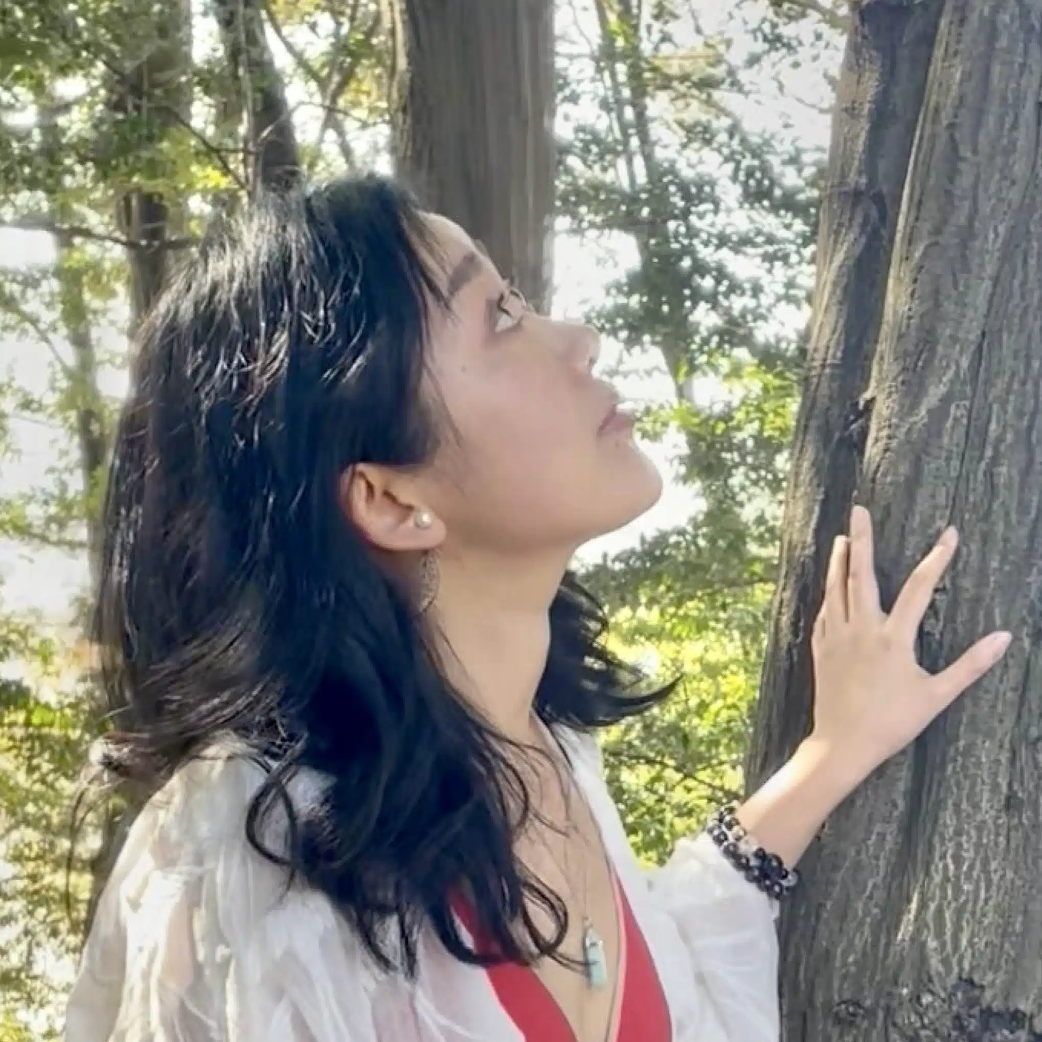 Mari ✴︎ Spiritual Singer 