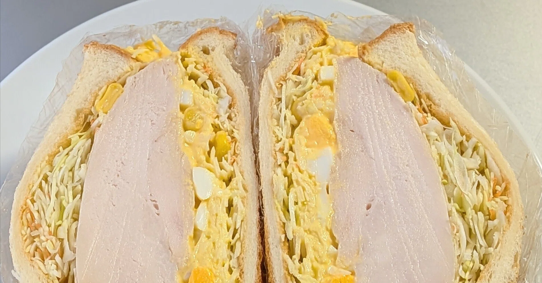 7-Eleven] The Whereabouts of the Safety-First Salad Chicken