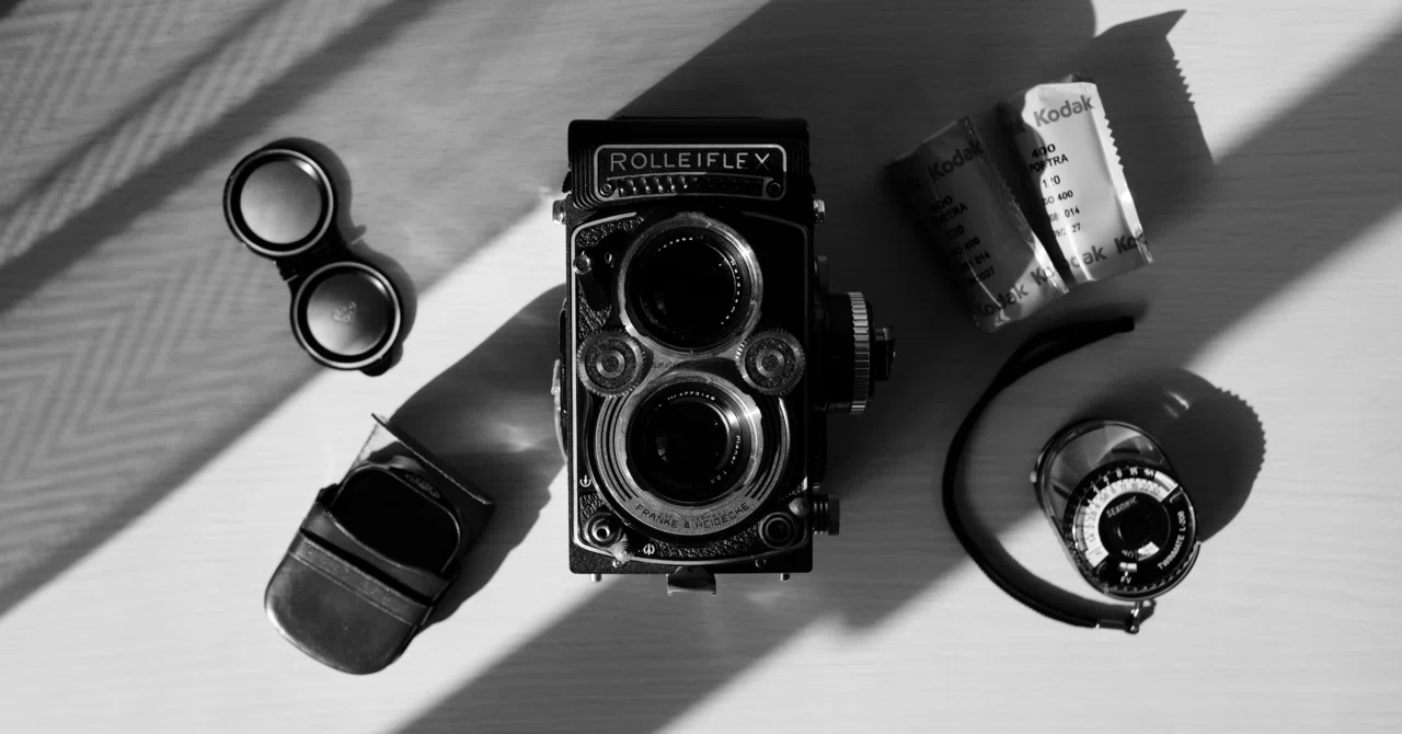 Rolleiflexのレンズフードを購入してみた｜Yuta「写真と過ごす日々」