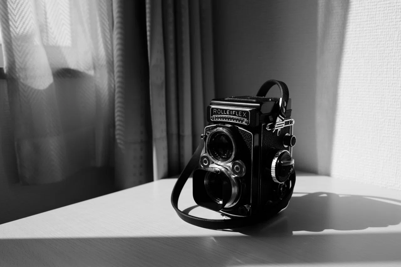 Rolleiflexのレンズフードを購入してみた｜Yuta「写真と過ごす日々」