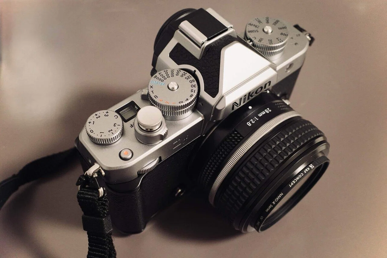 Nikon Zf】40mmを手放して28mmにした理由｜Roll