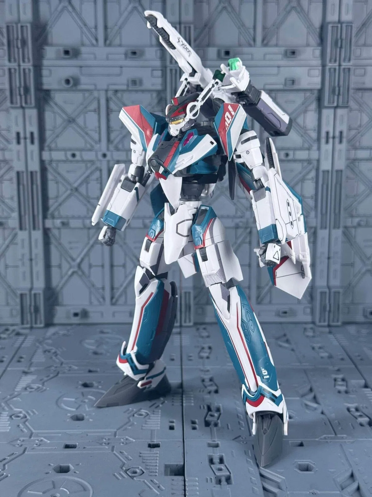 お気楽パチ組｜HG VF-31Sジークフリード（アルド・メルダース機）を 