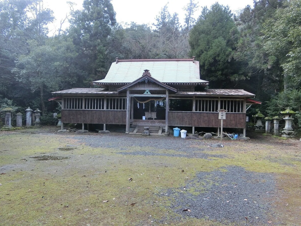 画像③御許山山頂の大元神社(宇佐神宮奥宮)