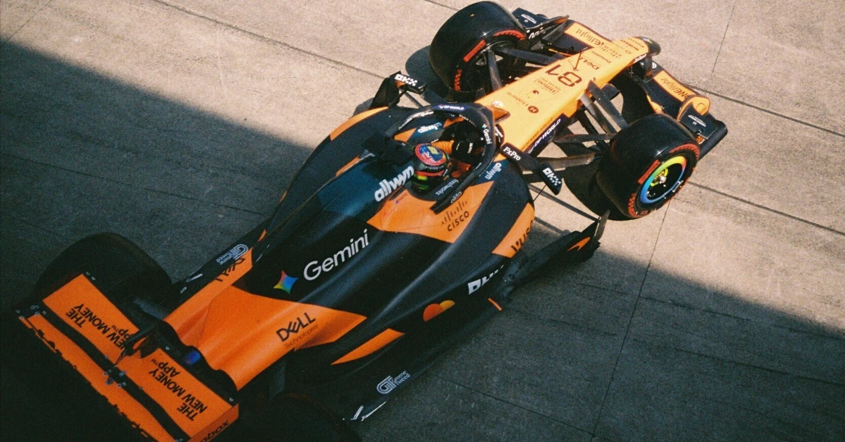 2026年F1鈴鹿日本GP。マクラーレンのパドックラウンジで見た、特別な