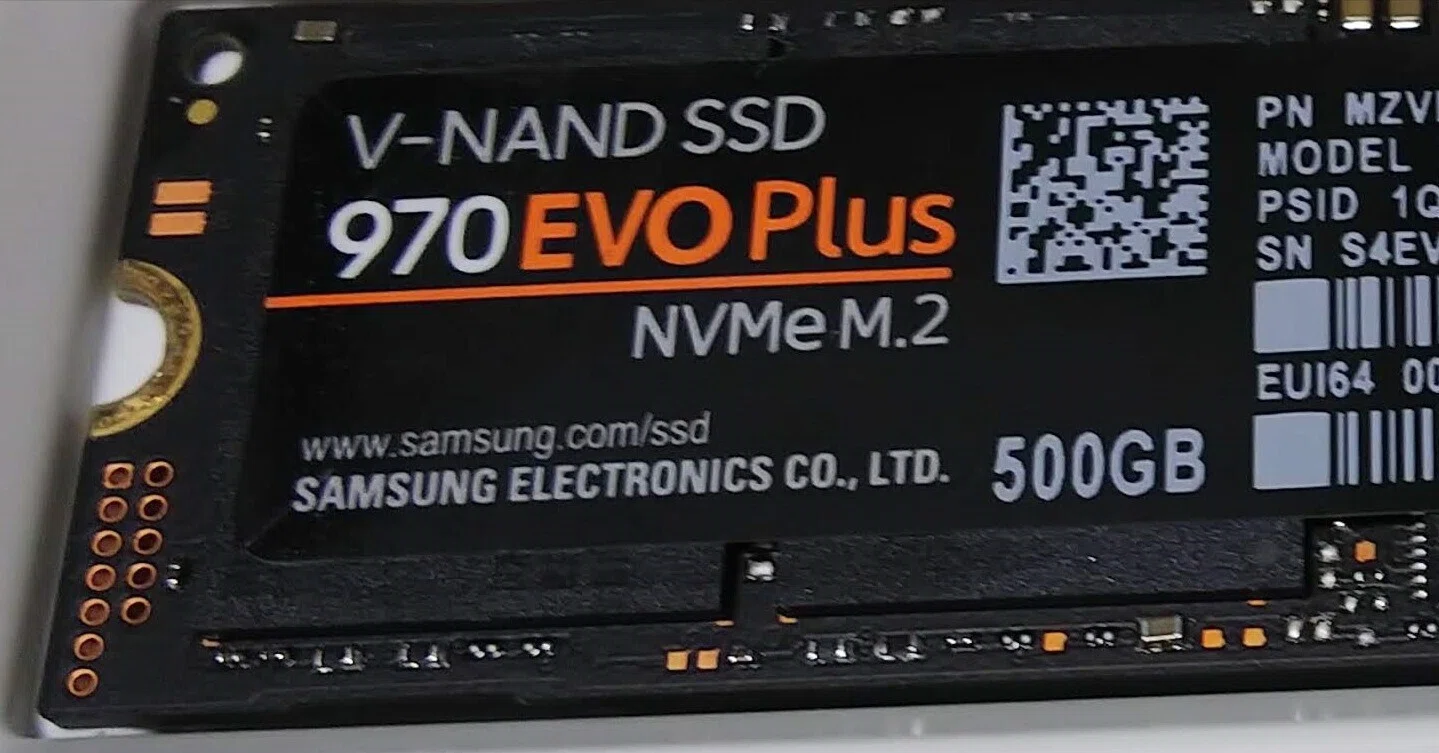 認識しないSSDの修理 Samsung 970EVO Plus｜kkk