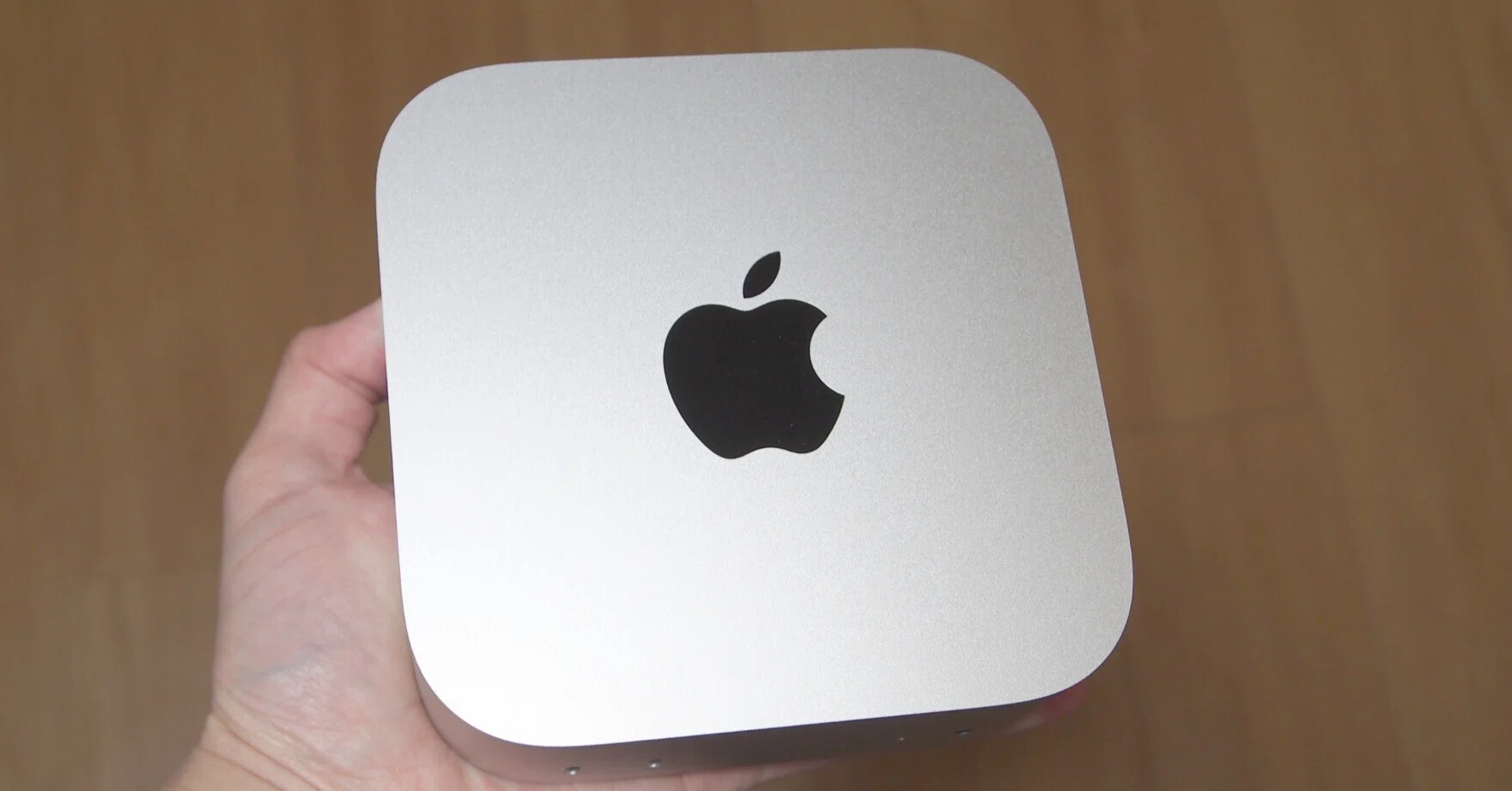 Mac mini M4 256GB 16GB美品 2026年5月5日まで保証有り Apple、Apple M4チップ搭載のMac mini (2024)の256GB SSDモデルの販売