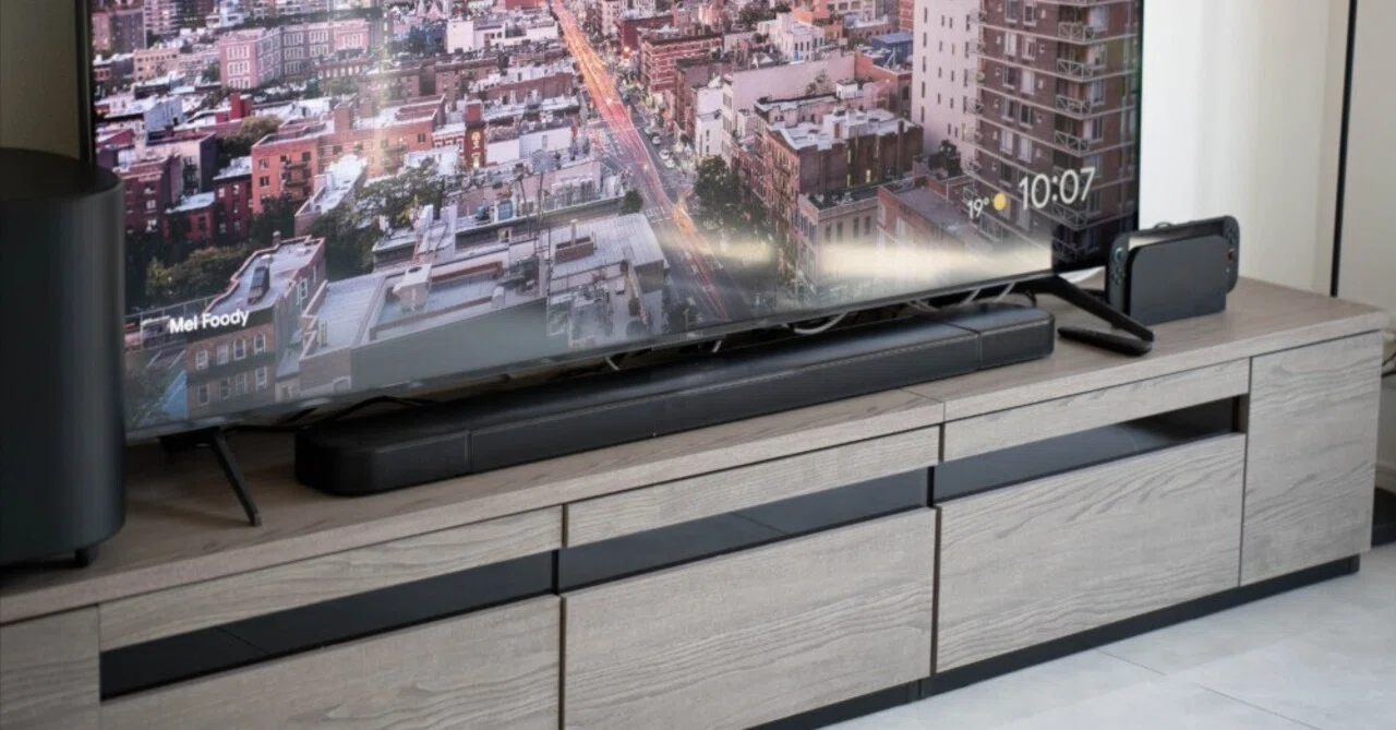 自宅が映画館になる。JBL BAR 800MK2で体験する「音に包まれる」贅沢な