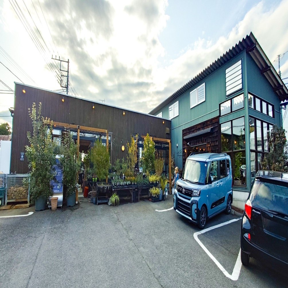 ファーム　アカサタ園芸さん専用！ 口コミで広まる、知る人ぞ知る穴場園芸店｜沼ノ上農園（埼玉・南浦和