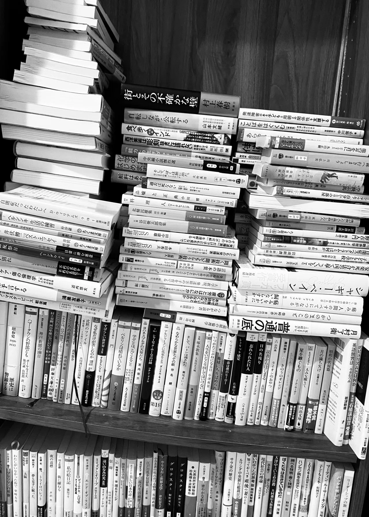本棚が壊れた｜読書熊