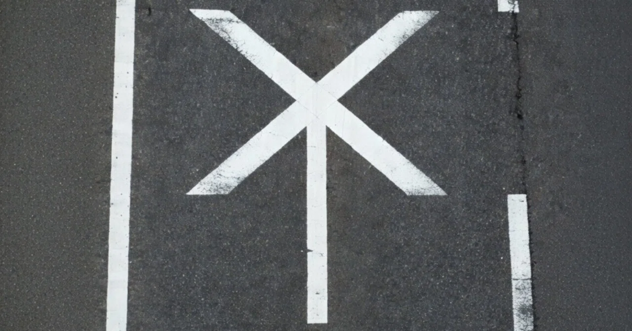 踏切を予告する道路標示 (福岡/香川/愛知/岐阜/長野/栃木)｜道路標識マニア