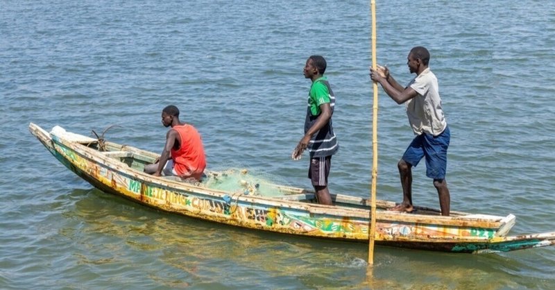 海から魚が消えた日 セネガル・空っぽの伝統漁船が訴える奪われた食卓