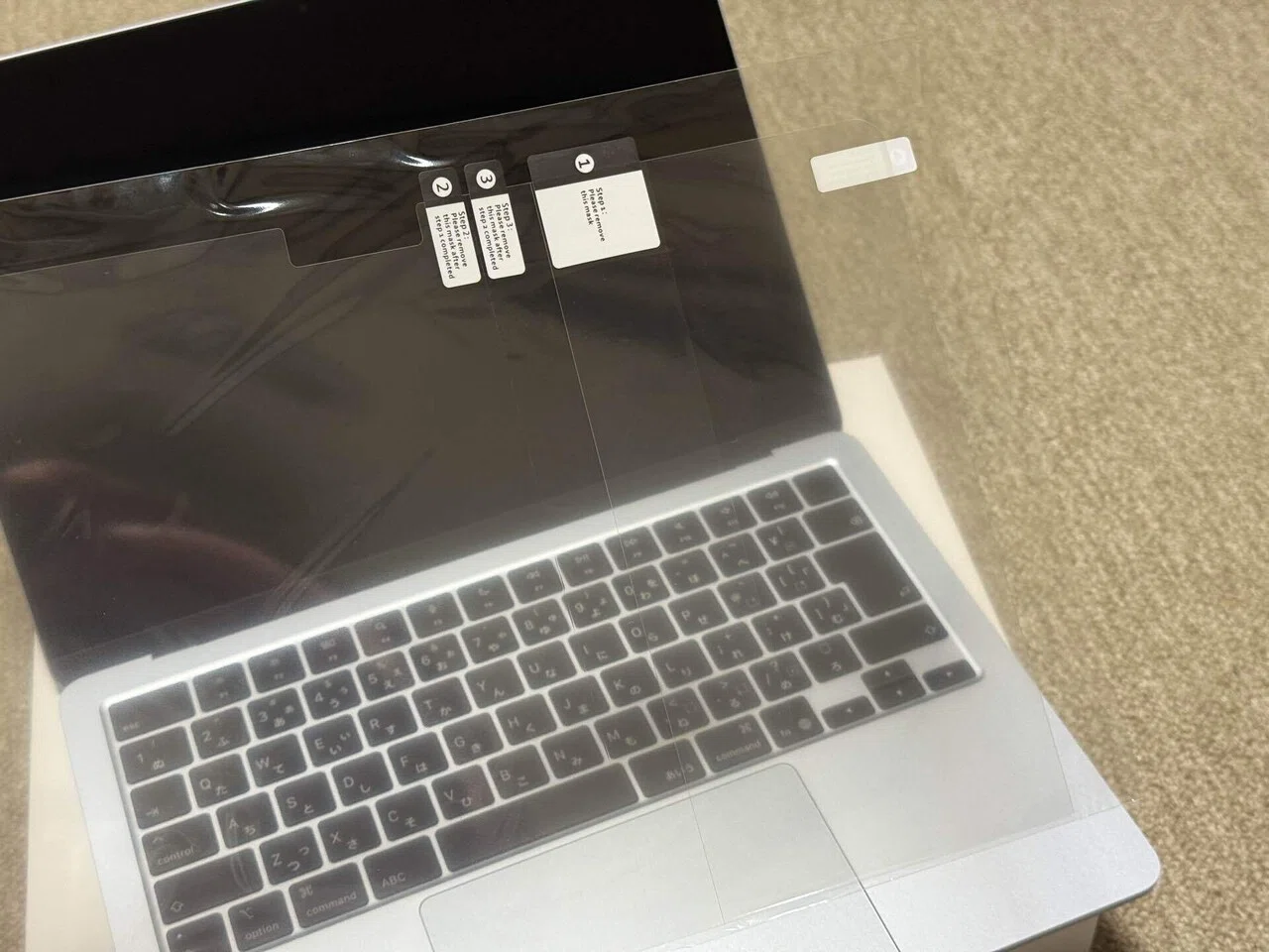 新しく、MacBook Airのスカイブルーをお迎えした｜moe | カメラ好き