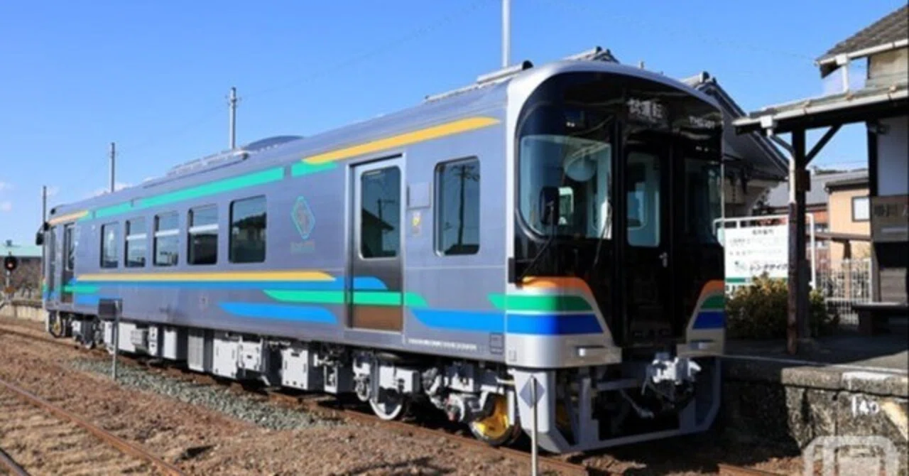 天浜線 新型車両 THG100形 シリアルナンバー 記念台紙 ＋鉄カード4枚 21年ぶり新型車両「THG100形」天浜線にデビュー 水素動力への交換も