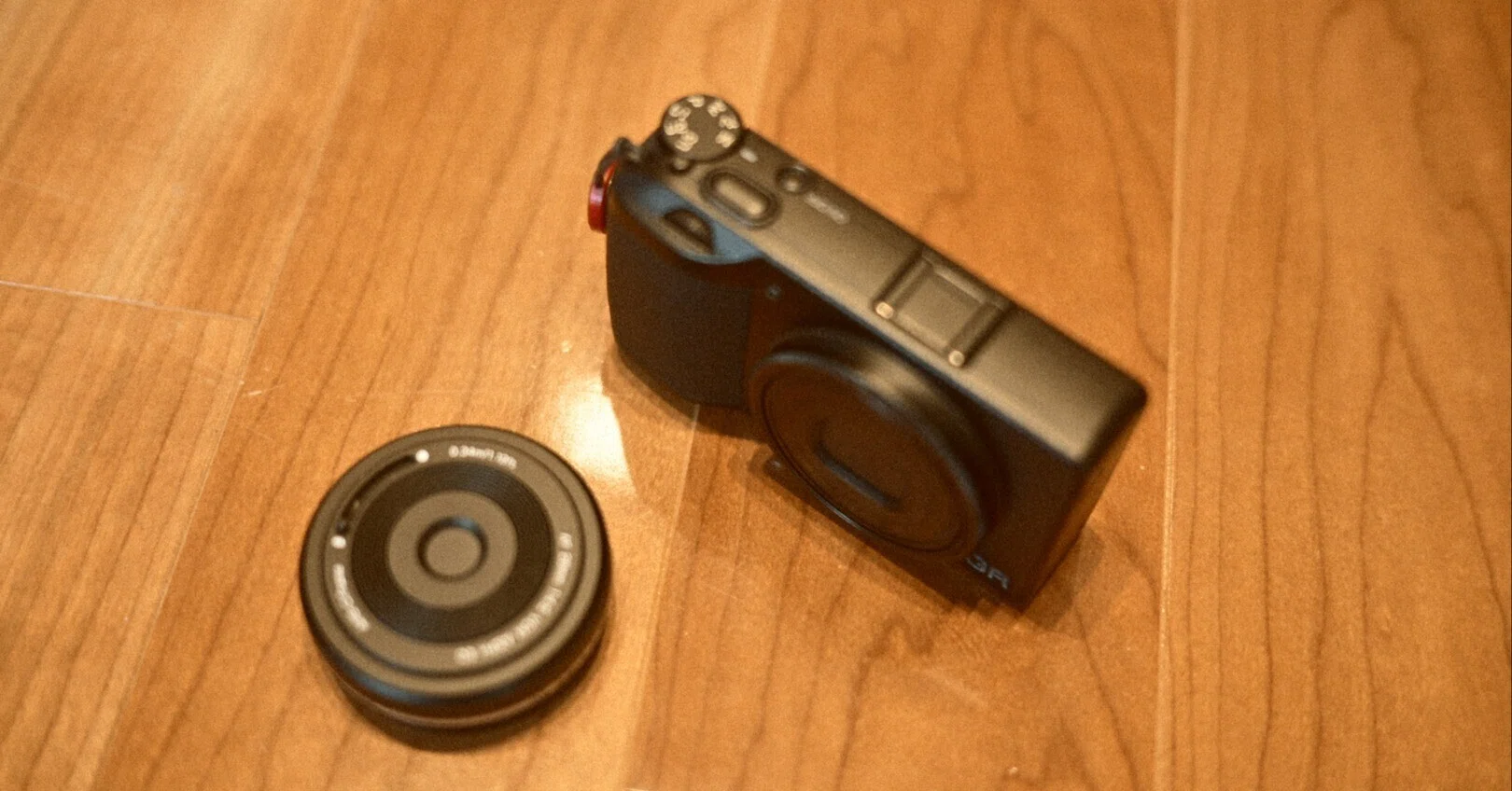 小さく持ち出す、という選択──X-M5・X-E5＋パンケーキ・GR IIIを